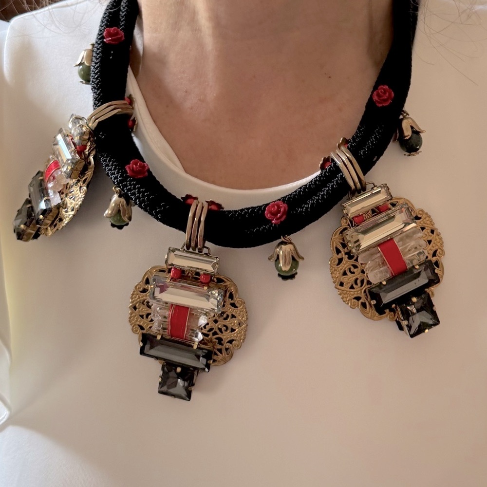 RARE Holst Lee Women’s Statement Necklace